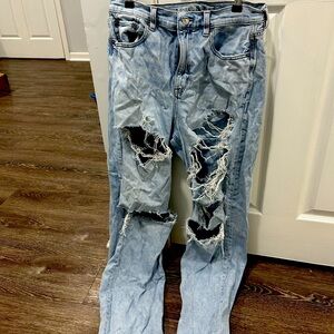 American Eagle Baggy ripped jeans size 10
